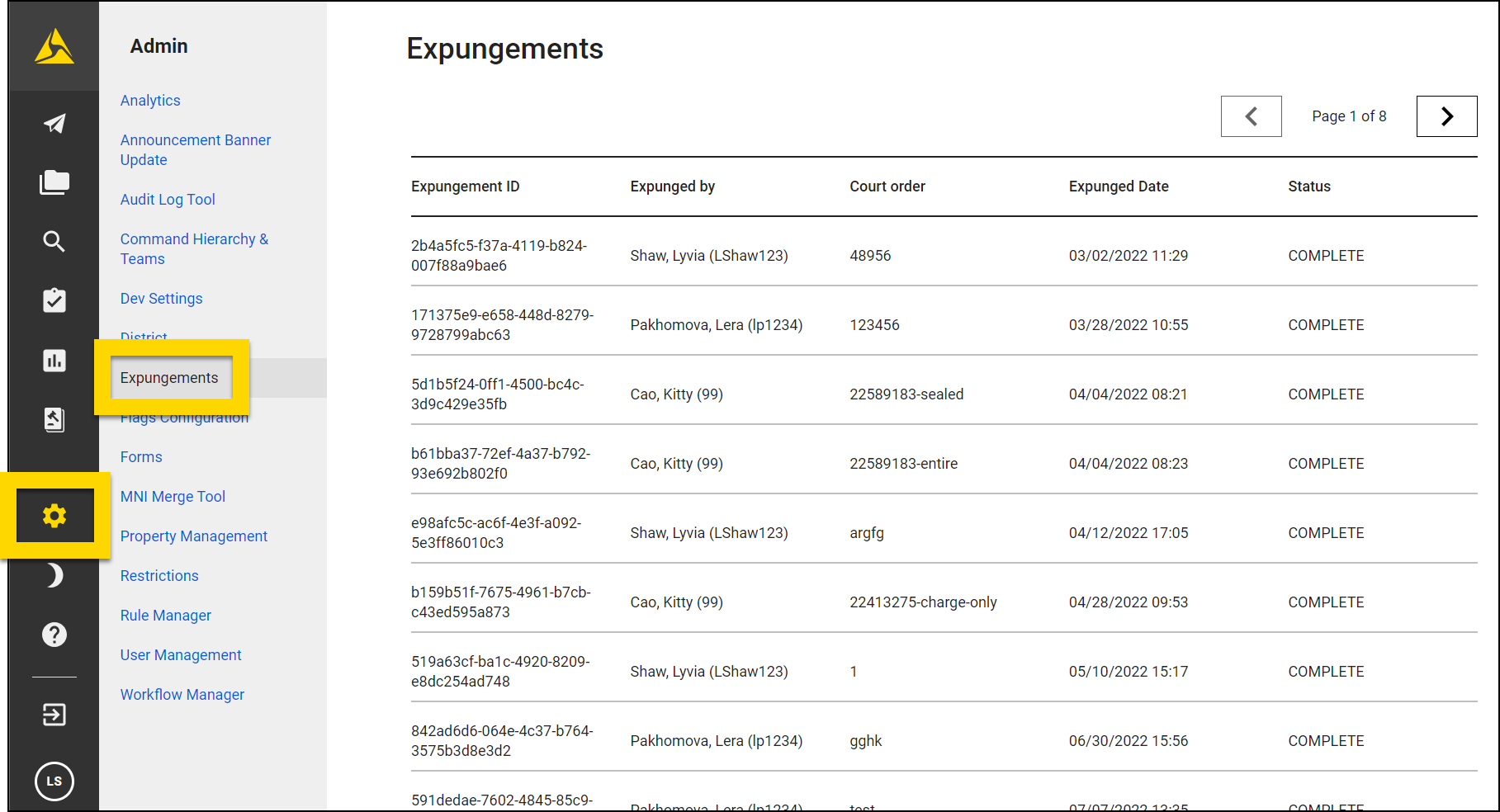 Shows how to open the log of expungements in the Administrator Console.