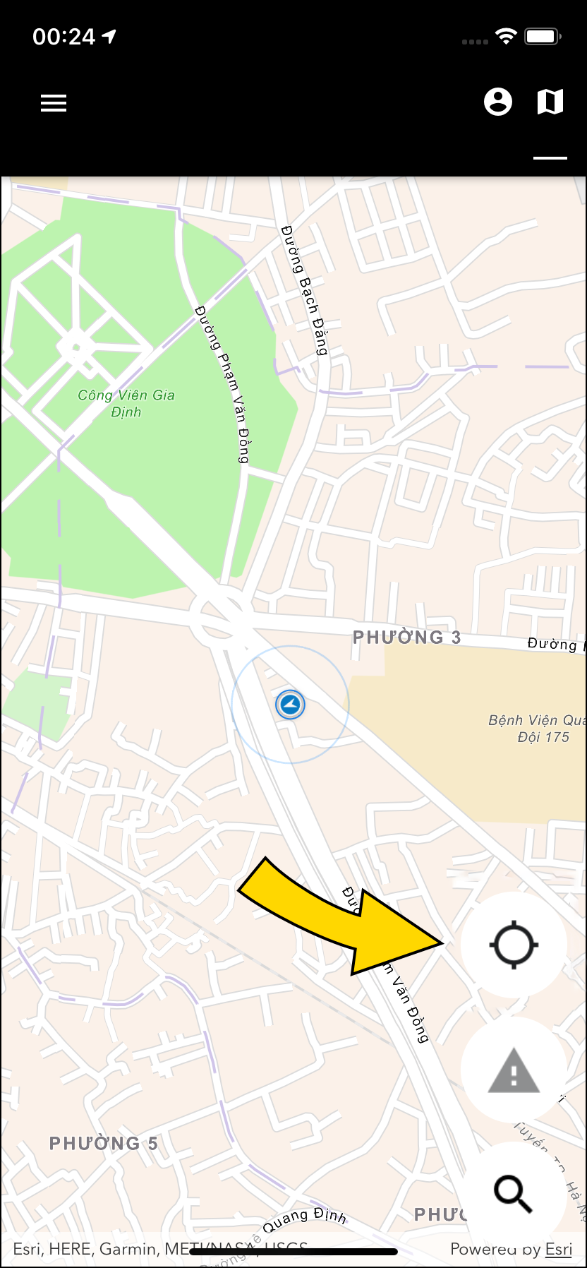 Highlights the Center icon on the map and shows the user's icon centered.
